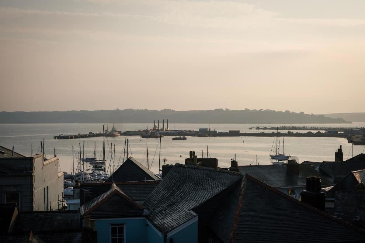 Fabulous High Street Townhouse With Stunning Views & Parking At 'Eagles Nest' Villa Falmouth Luaran gambar