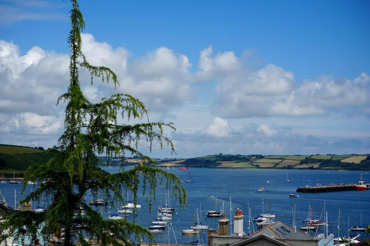 Fabulous High Street Townhouse With Stunning Views & Parking At 'Eagles Nest' Villa Falmouth Luaran gambar